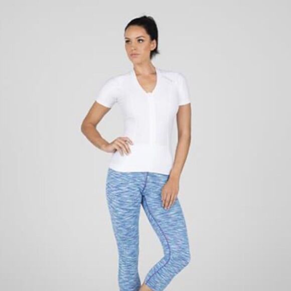 NWT ALIGNMED WHITE ZIPPER SHORT SLEEVE WOMENS MEDIUM - Picture 3 of 10